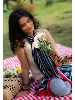 Thee Modern Roots - Women Sleek Lines Silk Stole Navy Blue