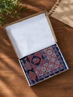 House of Gulab - Blue Bedsheet King Size Gift Box Double Bedsheet with 2 Pillow Covers