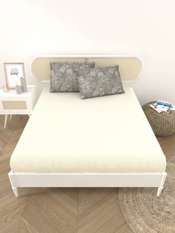 House of Gulab - White Premium Cotton Fitted Bedsheet with Pillow Covers