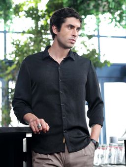 Campus Sutra - Men's Charcoal Black Crushed Shirt