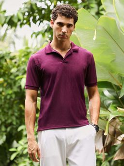 Campus Sutra - Men's Magenta Purple Vined-Jacquard Knit Polo T-Shirt