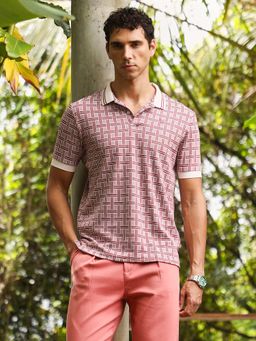 Campus Sutra - Men's Claret Red Basket-Jacquard Polo T-Shirt