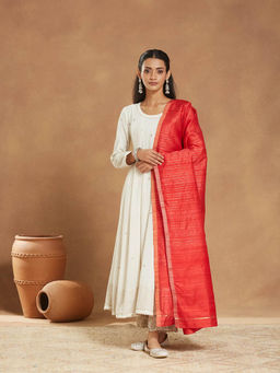 Fabindia - Women Red Silk Blend Hand Woven Dupatta