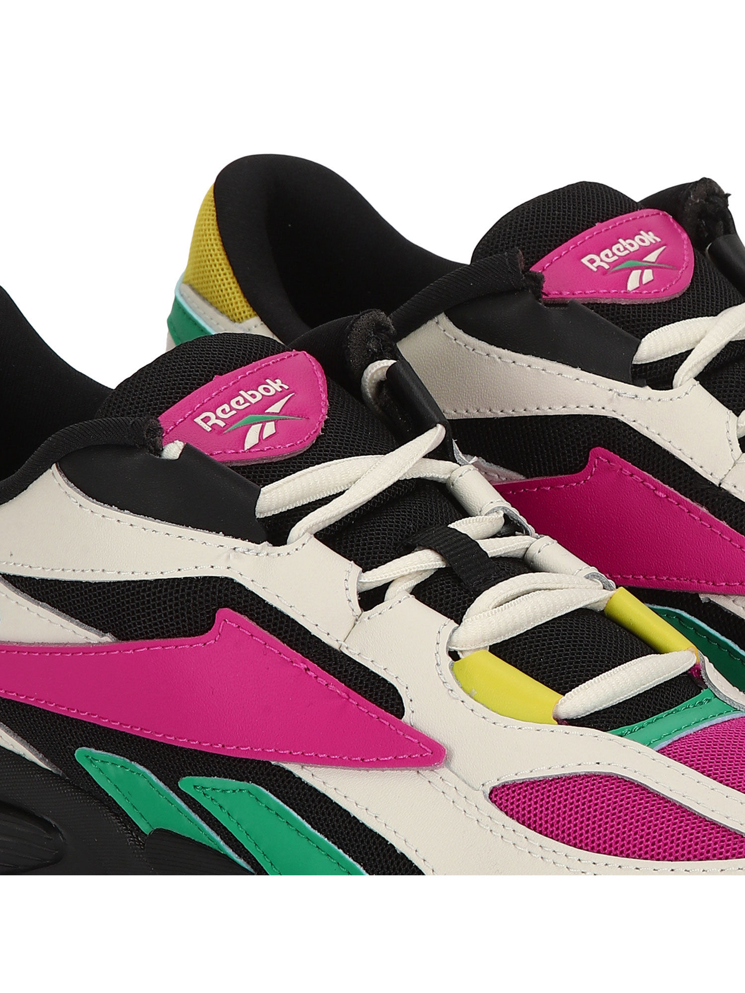 reebok whizz slip on