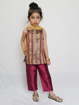 Woonie - Wine Kurta with Golden Bottom (Set of 3)