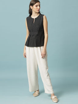 Gipsy - Black Medium Length V-Neck Cotton Blouse