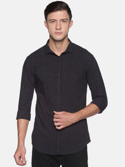SHOWOFFFF - Men's Cotton Casual Black Solid Slim Fit Shirt
