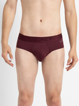 Jockey - Port Royal Brief
