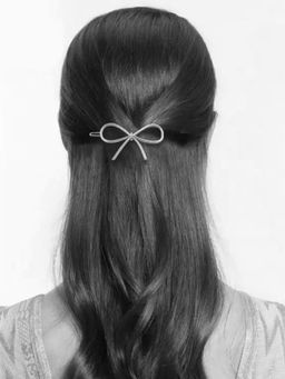 OOMPH - Silver Tone Delicate Fashion Hair Clips Hairpin Hair Clamps In Bowtie Knot Shape