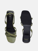 Green color option, Sold out, Currently selected