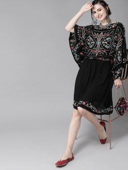 ISHIN - Women's Black Embroidered Kaftan Dress