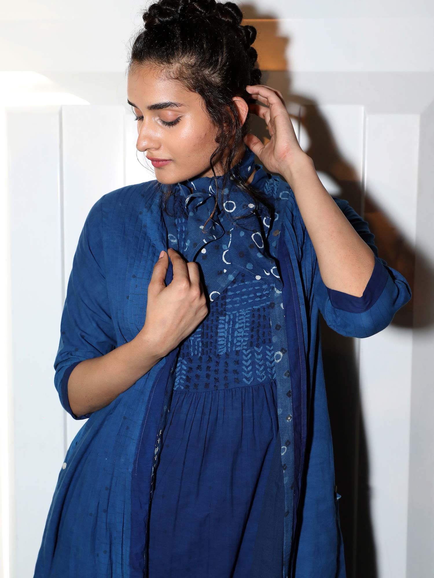 jayati goenka Blue Solid Shrug-picture-10