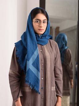 JAYATI GOENKA - Blue Solid Scarf
