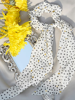 Joker and Witch - Lovingness White Scraf Style Scrunchie