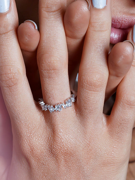 Joker and Witch Ochi Dainty Silver Ring