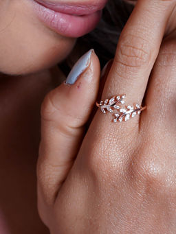 Joker and Witch - Falla Rhinestones Rose Gold Ring