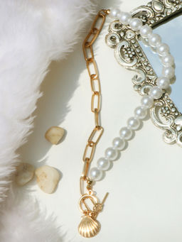 Joker and Witch - Pearl Shell Link Chain Necklace