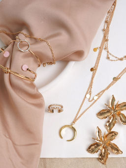 Joker and Witch - Joker & Witch Calla Lily Jewellery Set For Women