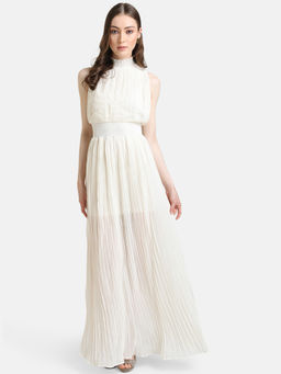 Kazo - White Solid Pleated Maxi Dress