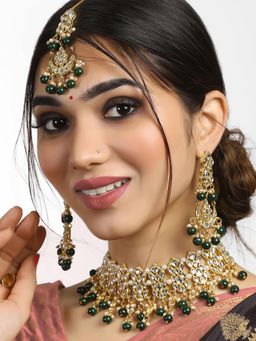 Karatcart - Green Beads Kundan Choker Necklace Set