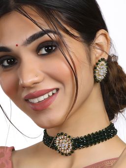Karatcart - Green Crystal Kundan Choker Necklace with Earrings