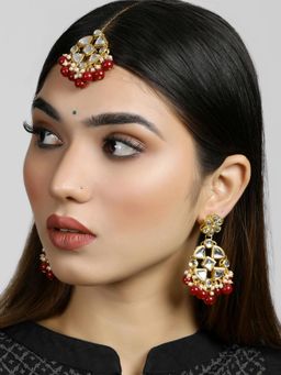 Karatcart - Red Beads Kundan Dangler Earrings with Maangtikka