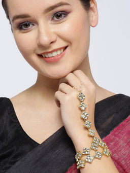Karatcart - Kunuz Gold Plated Traditional Kundan Hathphool