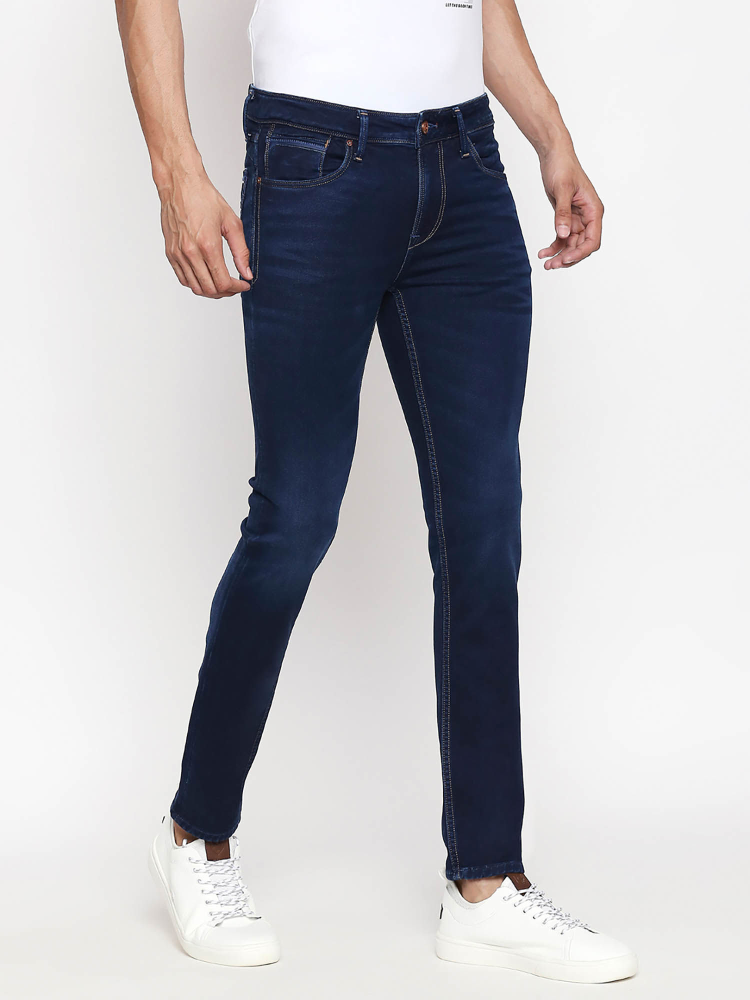 Buy Killer Blue Solid Jeans Online 