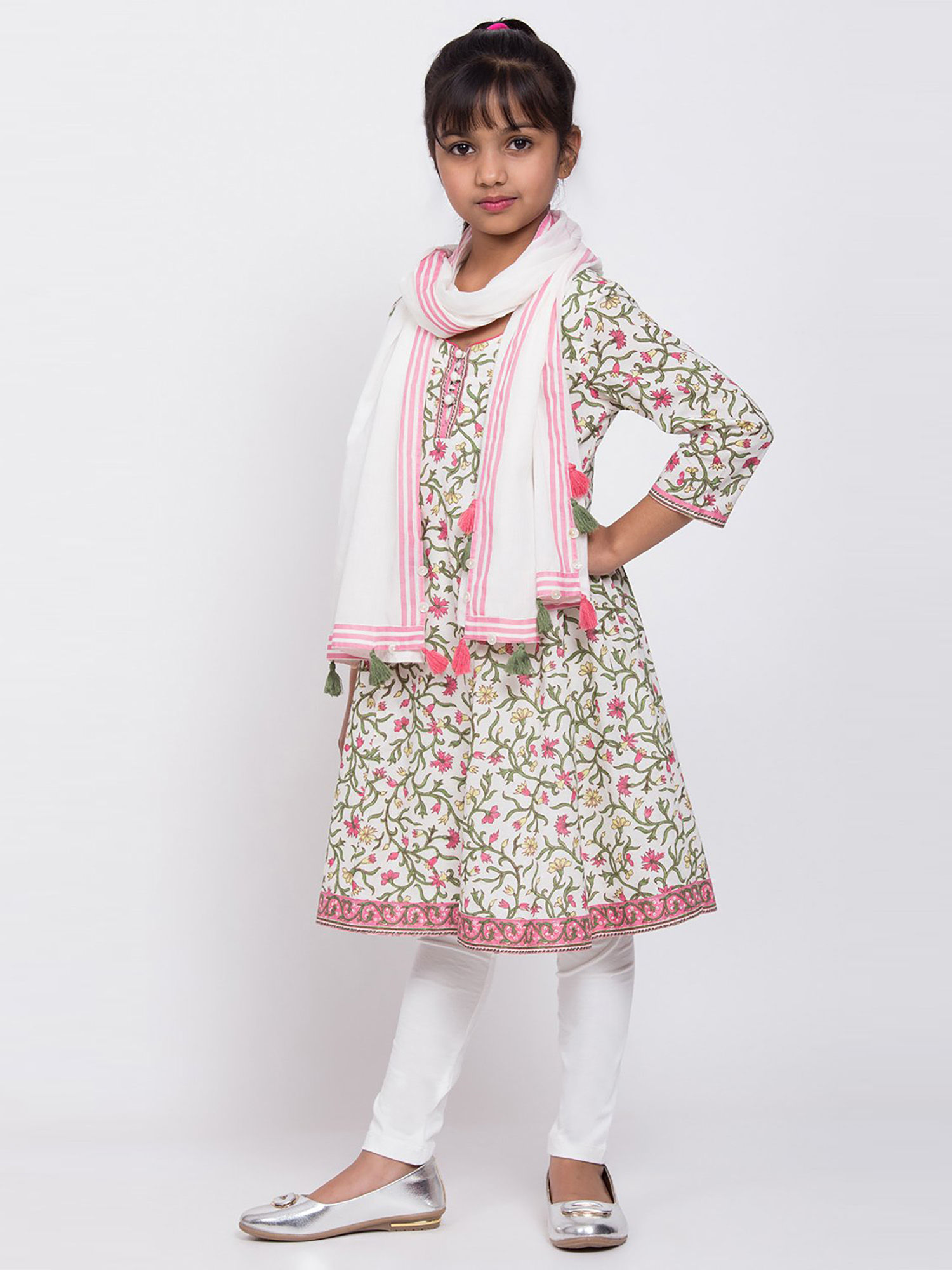 Biba White Floral Kurta With Leggings 