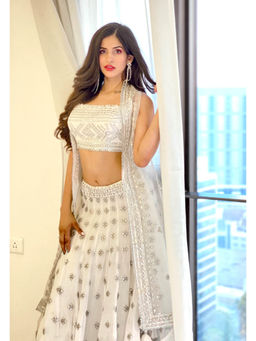 Gopi Vaid - Embellished Chand Lehenga And Jacket With Dupatta (Set of 3)