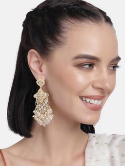 Laida - Peach Gold Plated Kundan Studded Traditional Earrings