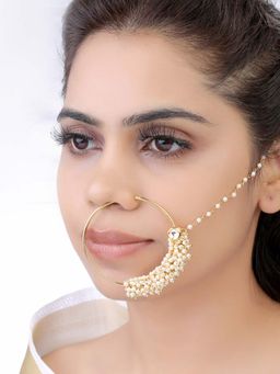 Laida - Gold-Plated Baby Pearl Nosepin With A Pearl Chain