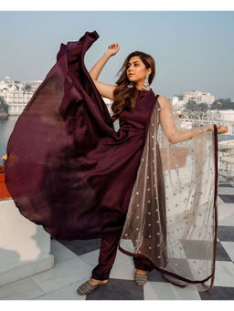 Lavanya The Label - Magenta Solid Kurta And Pant With Dupatta (Set of 3)
