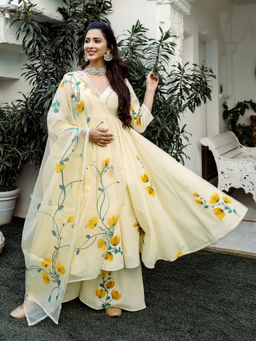 Lavanya The Label - Yellow Solid Kurta And Palazzo With Dupatta (Set of 3)
