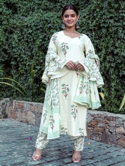 Lavanya The Label - Printed Kurta with Dupatta (Set of 3)