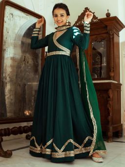Lavanya The Label - Green Silk Anarkali Dupatta (Set Of 3)