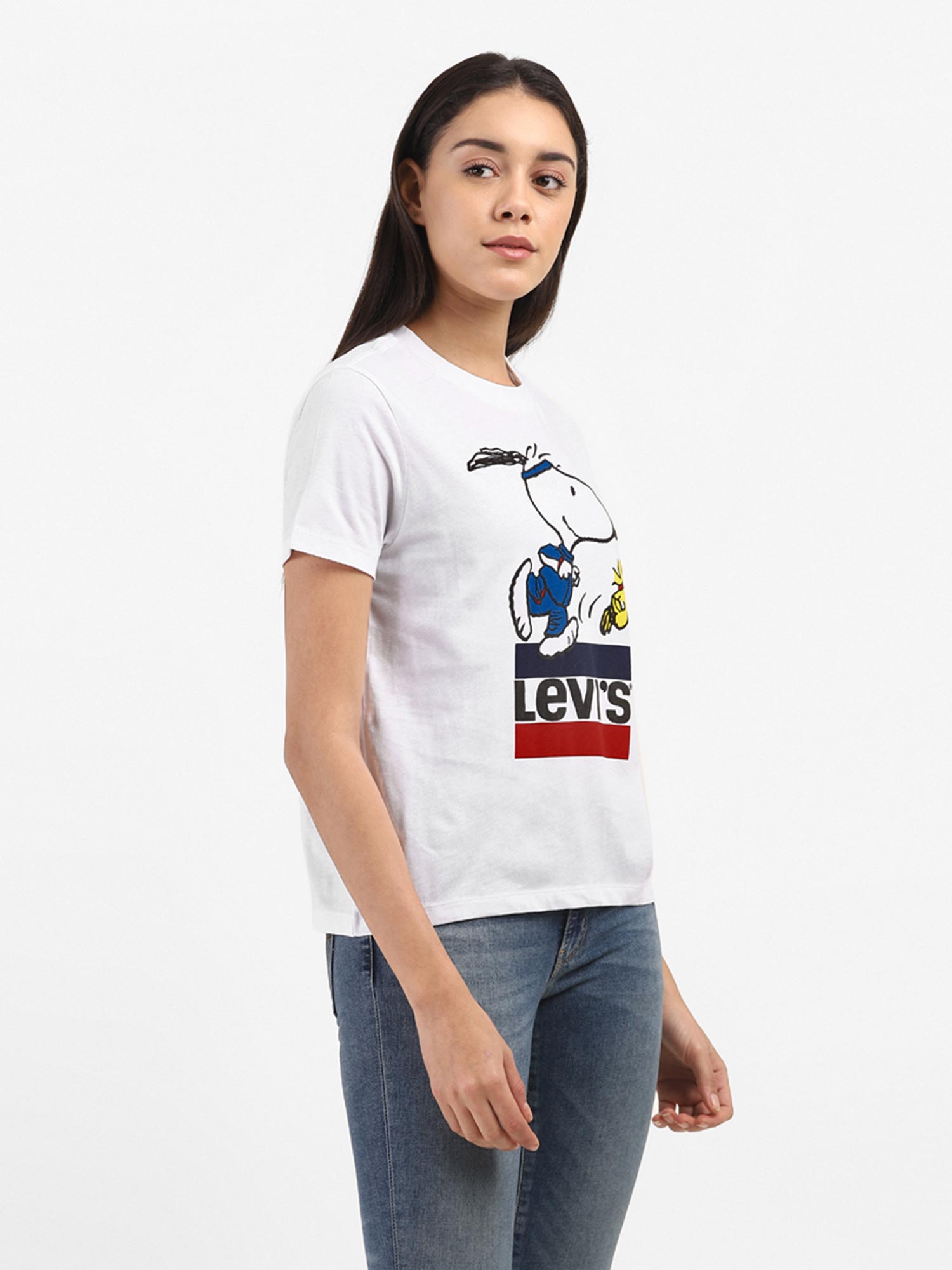 Buy Levi's Women White Regular T-shirt 