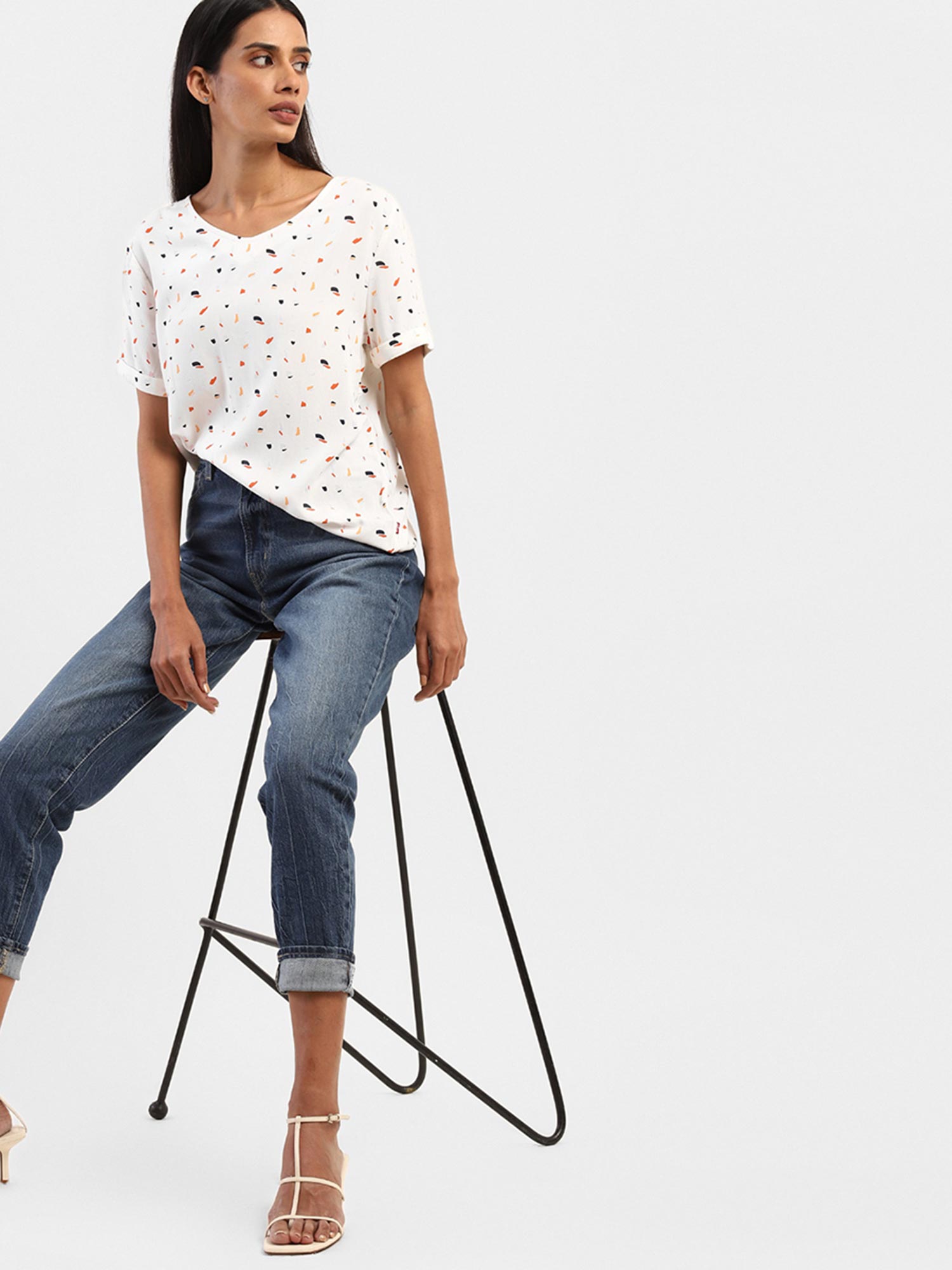 Buy Levi's Women Off White Navy Blue 