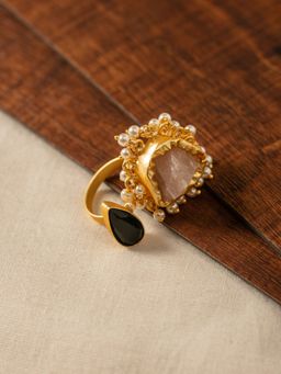 Likha - Gold On The Style Side Ring