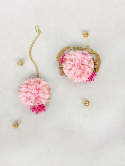 Lime By Manika - Flora Floral Bracelet & Maang Teeka Set