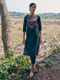 Okhai - Kind Heart Hand Embroidered Mirror Work Pure Cotton Long Kurta