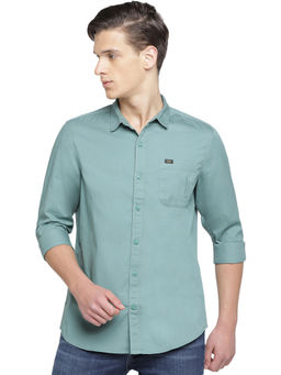 Lee - Light Green Solid Slim Fit Shirt