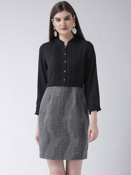 Latin Quarters - Black Printed Long Sleeves Dress