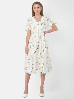 Latin Quarters - White Knee Length Short Sleeve Dress