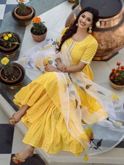 Lavanya The Label - Yellow Solid Kurta And Sharara With Dupatta (Set of 3)