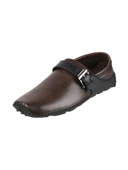 Mochi - Brown Tpr Slip-on Shoes