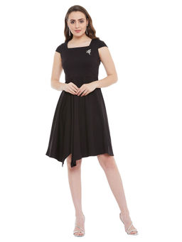 Madame - Black Solid Dress