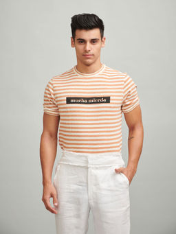 dash and dot - Peach T-Shirt