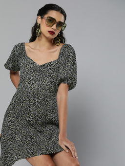 Magre - Black Sweetheart Neck Dress