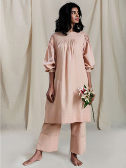 Mati - Peach Karsa Aakaar Solid Kurta - Customisable
